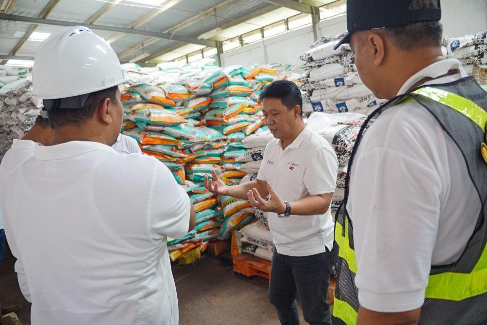 Hadapi Musim Tanam, Pupuk Kaltim Cek Ketersediaan Pasokan. (dok. Humas Pupuk Kaltim)