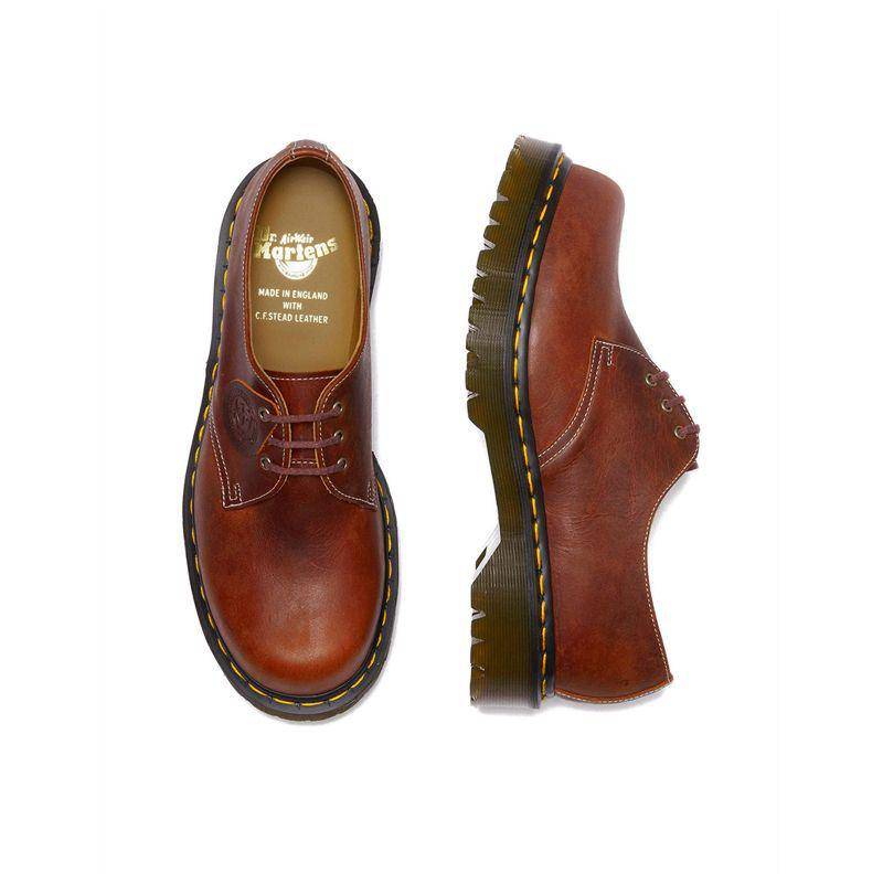 ilustrasi sepatu Dr Martens (lineashoes.com)