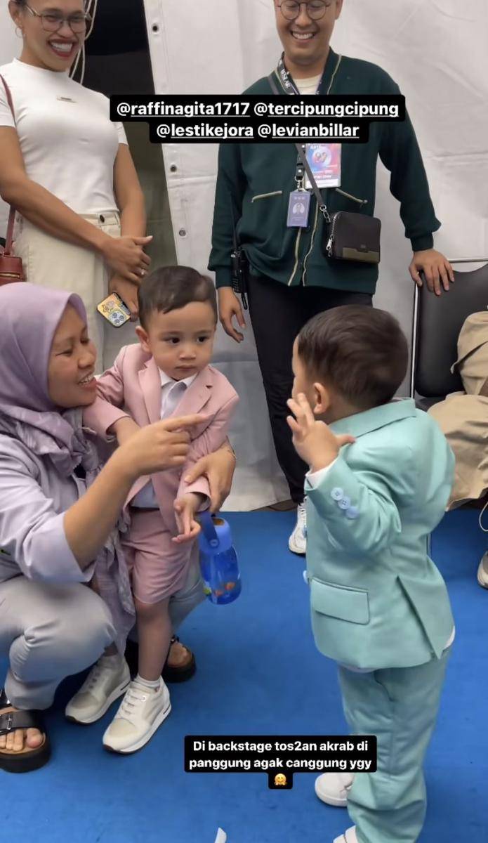 potret Rayyanza dan baby L (instagram.com/rizkybillar)