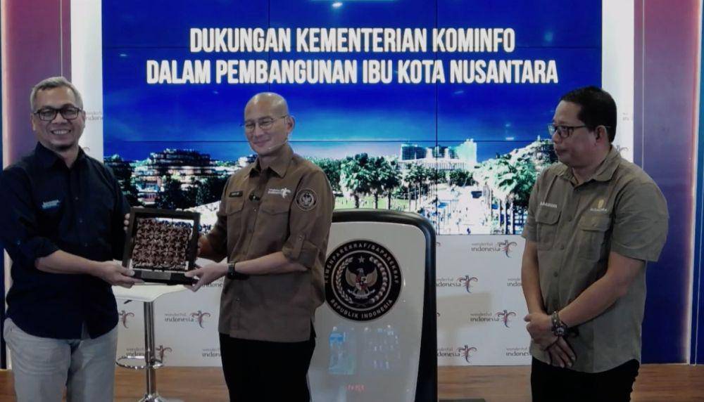 Sandiaga Uno bersama Alimuddin dan Usman Kansong, Rabu (10/1/2024) (youtube.com/@Kemenparekraf)