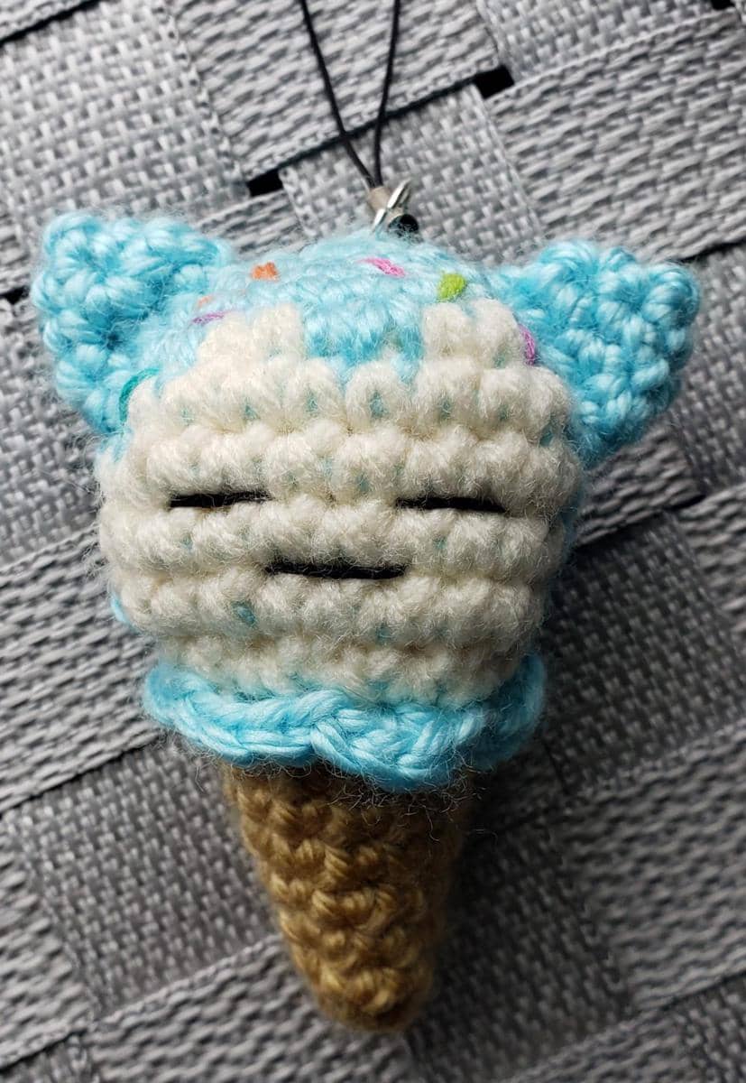 potret rajutan tangan bertema Snorlax (reddit.com/user/princelokiofasgard)