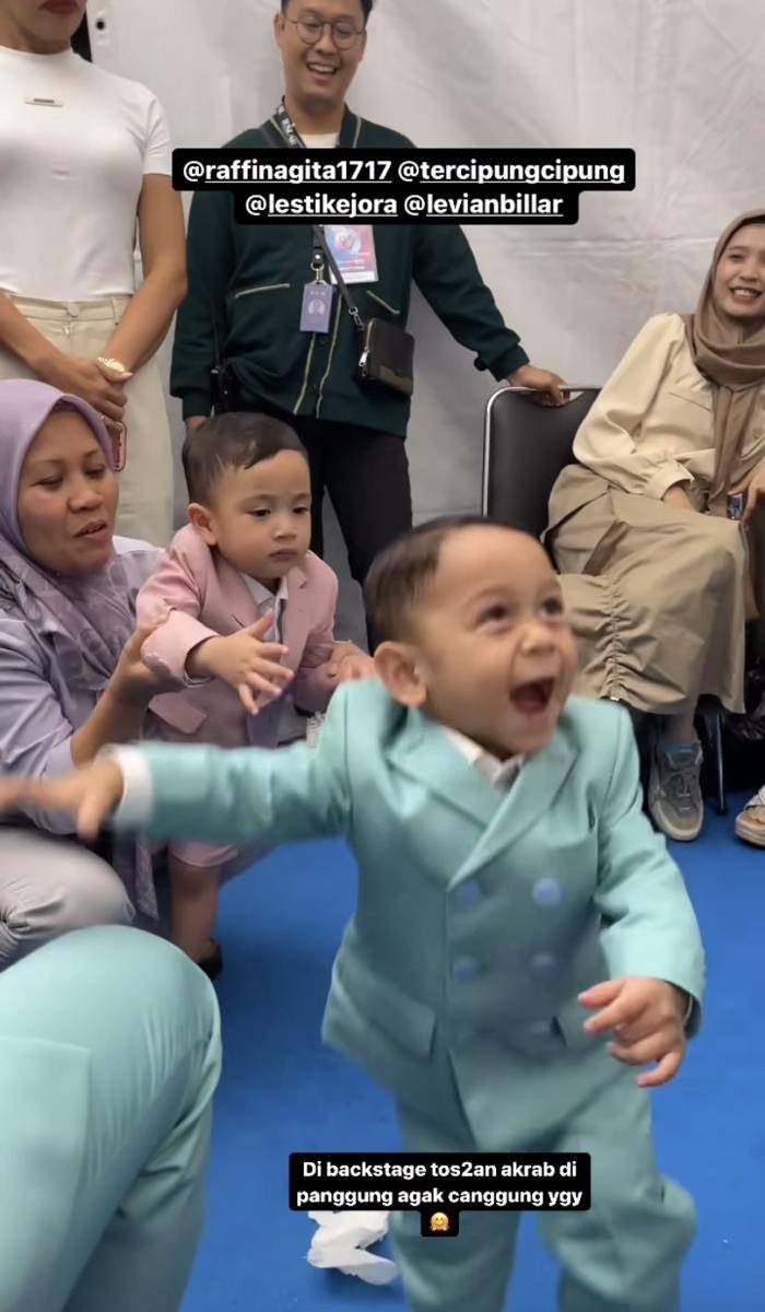 potret Rayyanza dan baby L (instagram.com/rizkybillar)