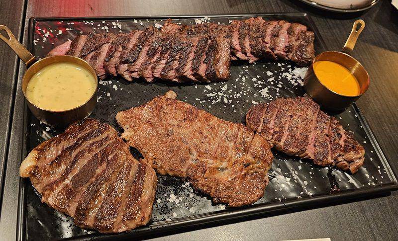 Charr'd Steakhouse (google.com/maps/nur arini)