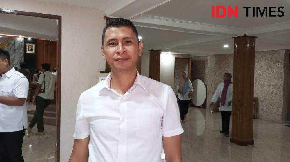 Plt Kepala DPMPTSP NTB Wahyu Hidayat. (IDN Times/Muhammad Nasir)