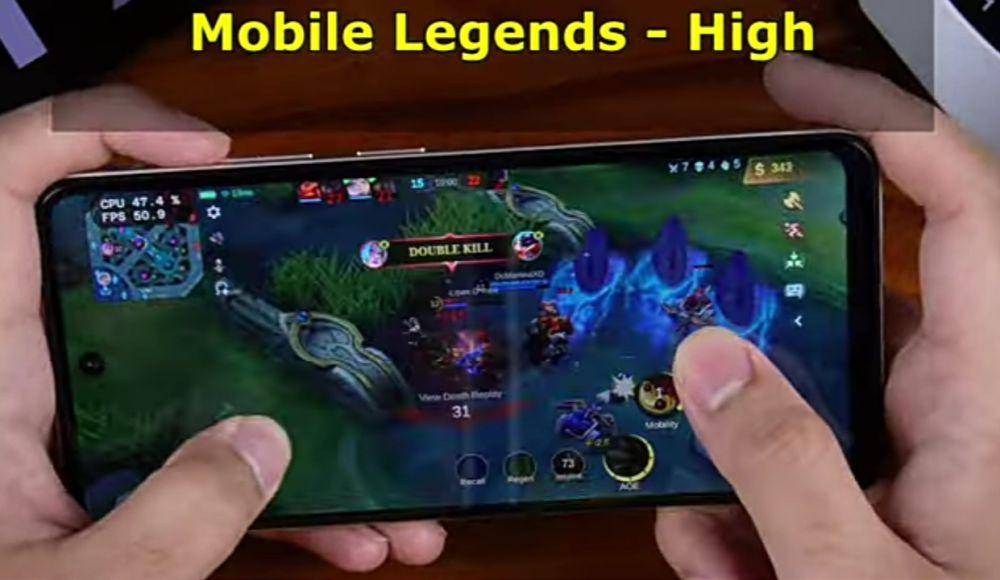 Mobile Legends berjalan di Infinix Smart 8 (youtube.com/LegawaGadget)
