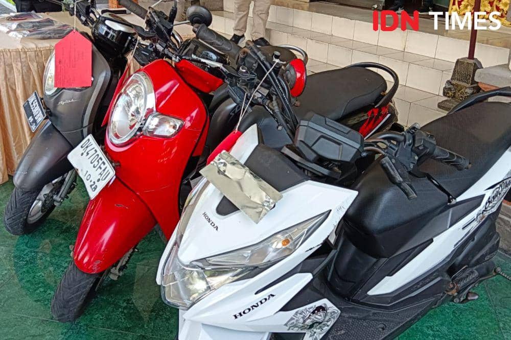 Barang bukti kendaraan bermotor hasil curian di wilayah hukum Polsek Kuta Selatan. (IDN Times/Ayu Afria)