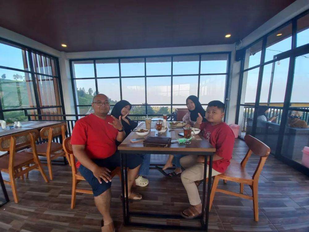 Bimastra Cafe (instagram.com/muhamadadnanwibowo)