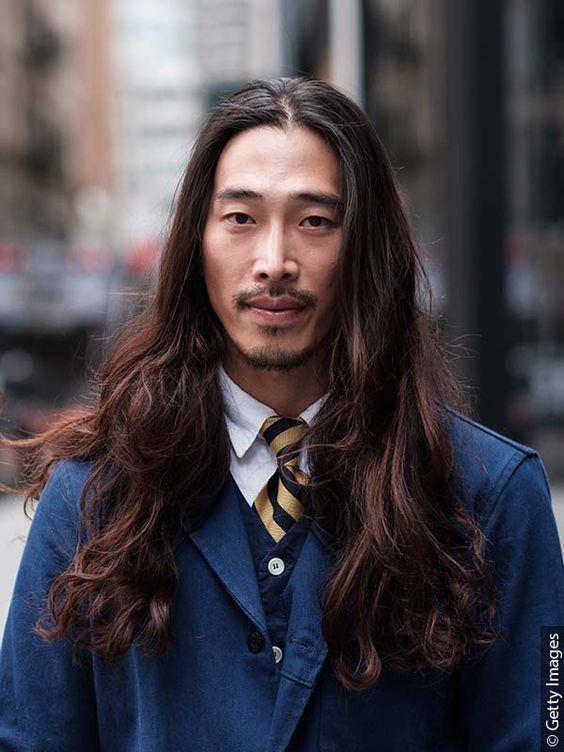 Gaya rambut pria lurus panjang (pinterest.com)