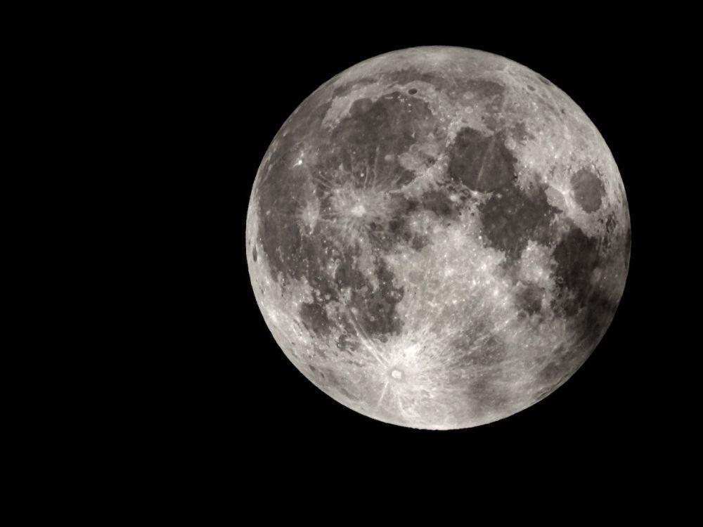 ilustrasi Bulan (pexels.com/Sarowar Hussain)