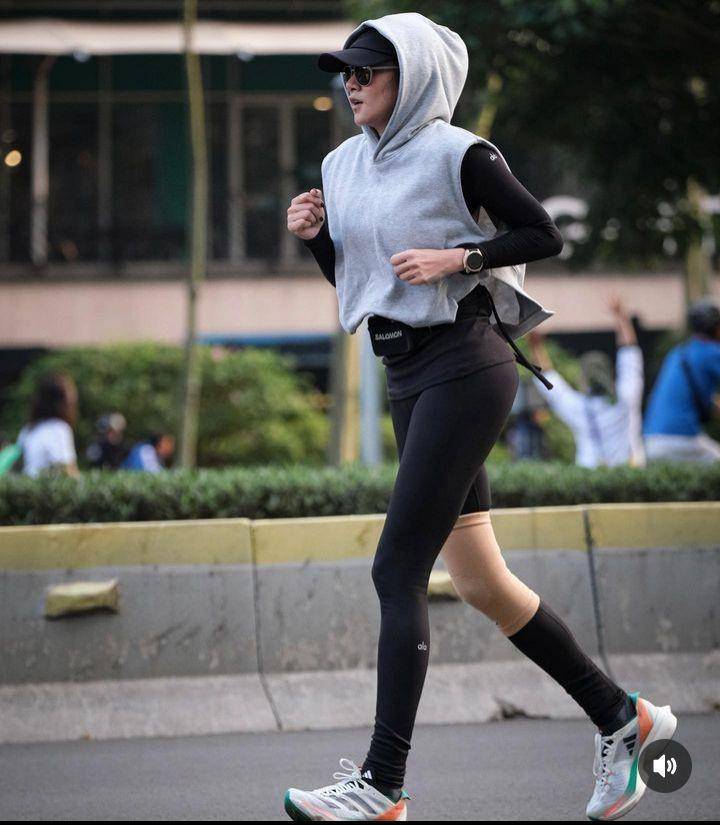 Olla Ramlan pas latihan lari (Instagram.com/ollaramlan/