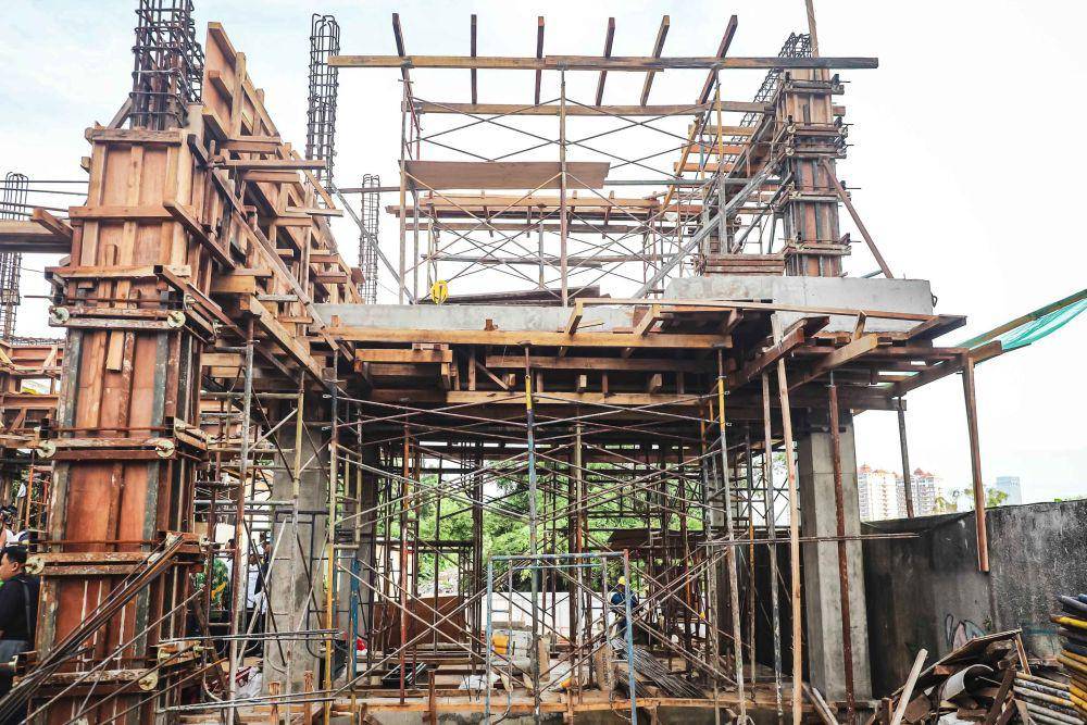 Pj. Gubernur Heru Tinjau Pembangunan Rumah Pompa Kemang. (dok. Humas Pemprov DKI Jakarta)