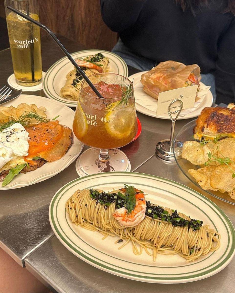 Scarlett's Cafe (instagram.com/scarlettscafe__jkt)