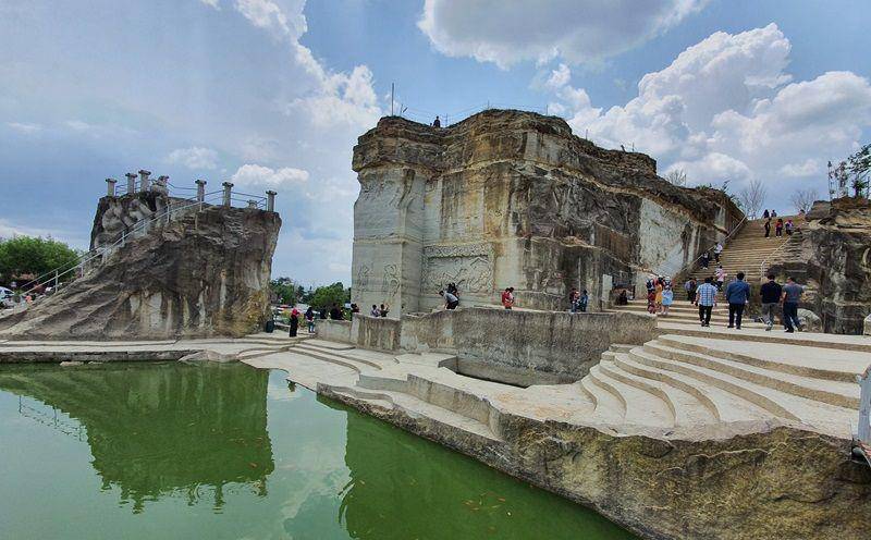 Tebing Breksi (google.com/maps/Darma M S)