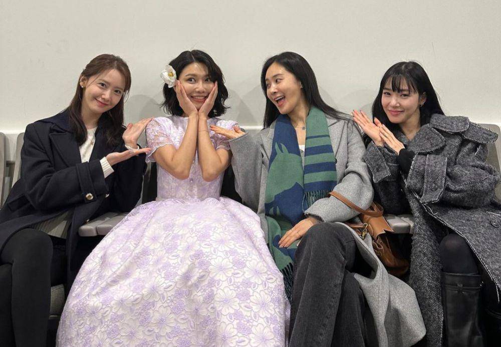 momen member SNSD hadir beri dukungan di teater perdana Sooyoung (instagram.com/tiffanyyoungofficial)