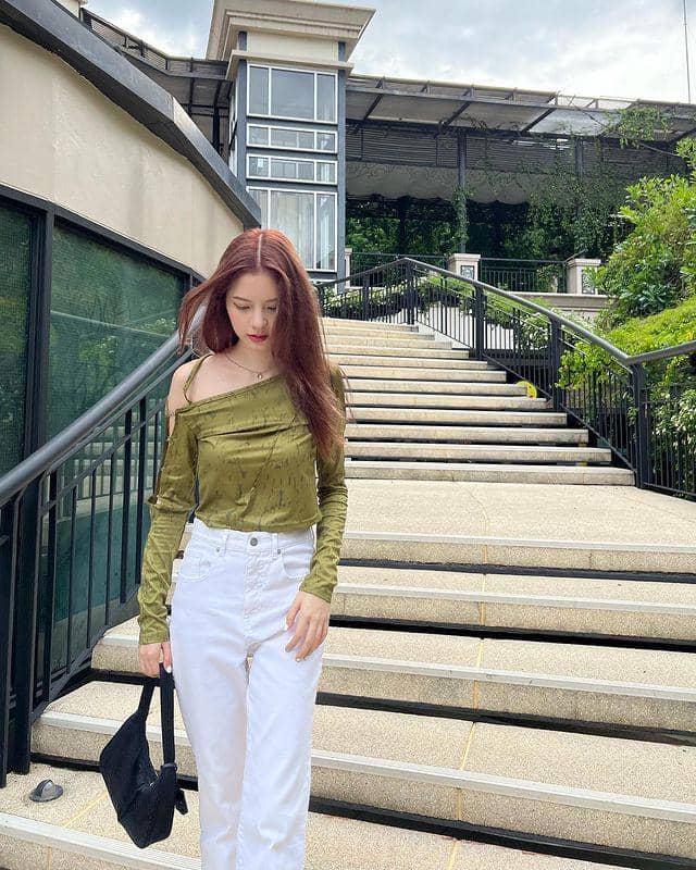 Ice Chawanya (instagram.com/iicechawan)