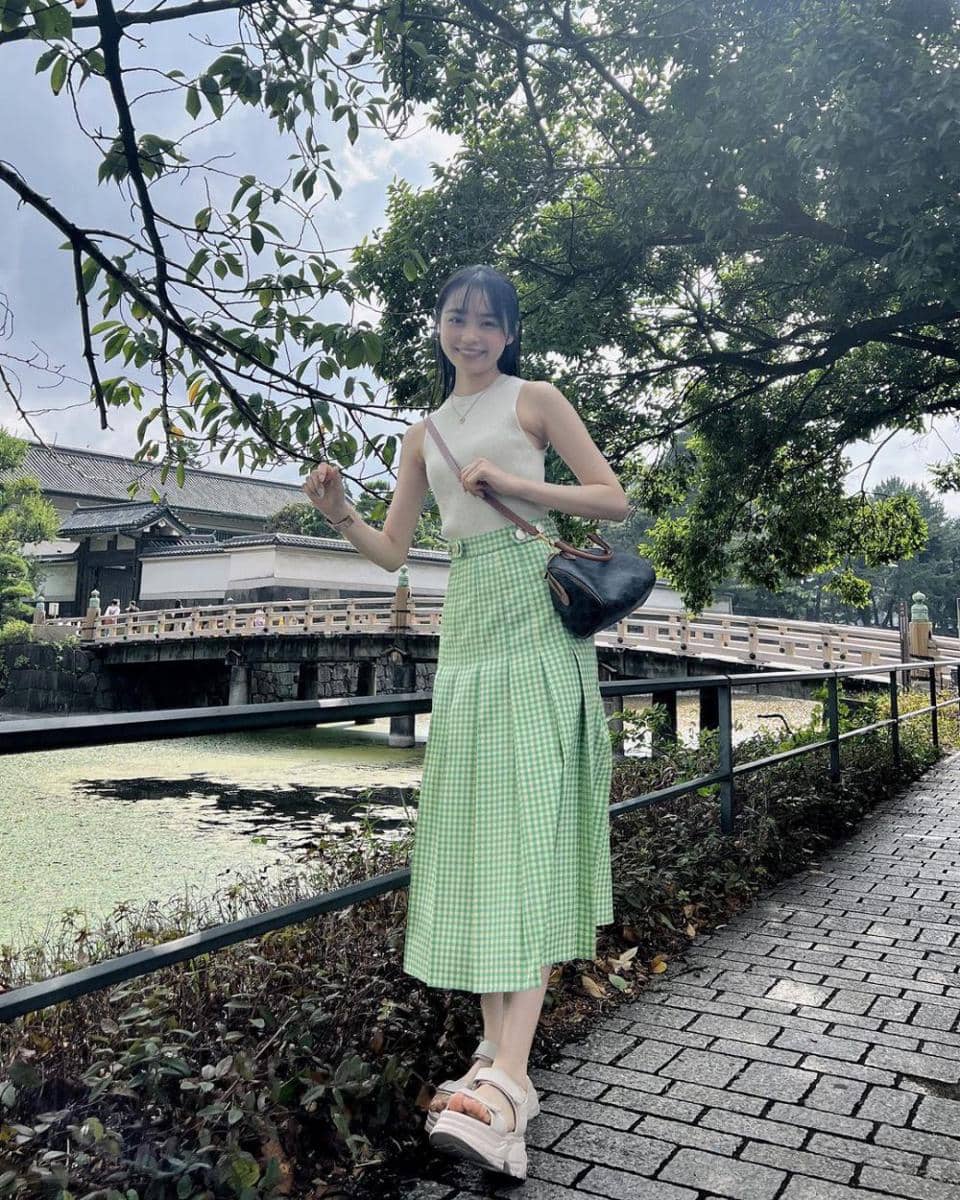 Meari Hayashi (instagram.com/meari__hayashi)