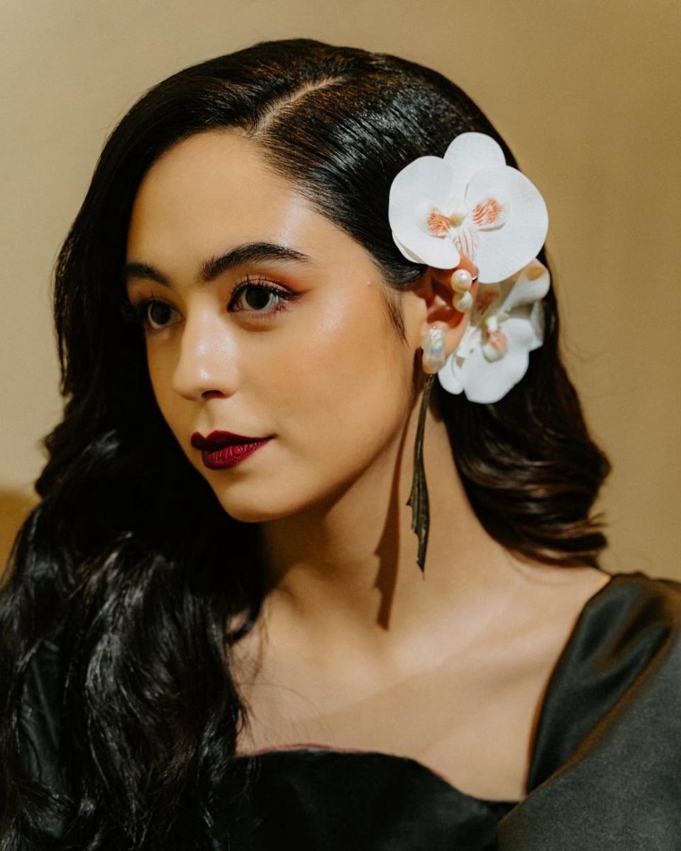 gaya makeup ala Yasamin Jasem (instagram.com/yasaminjasem)
