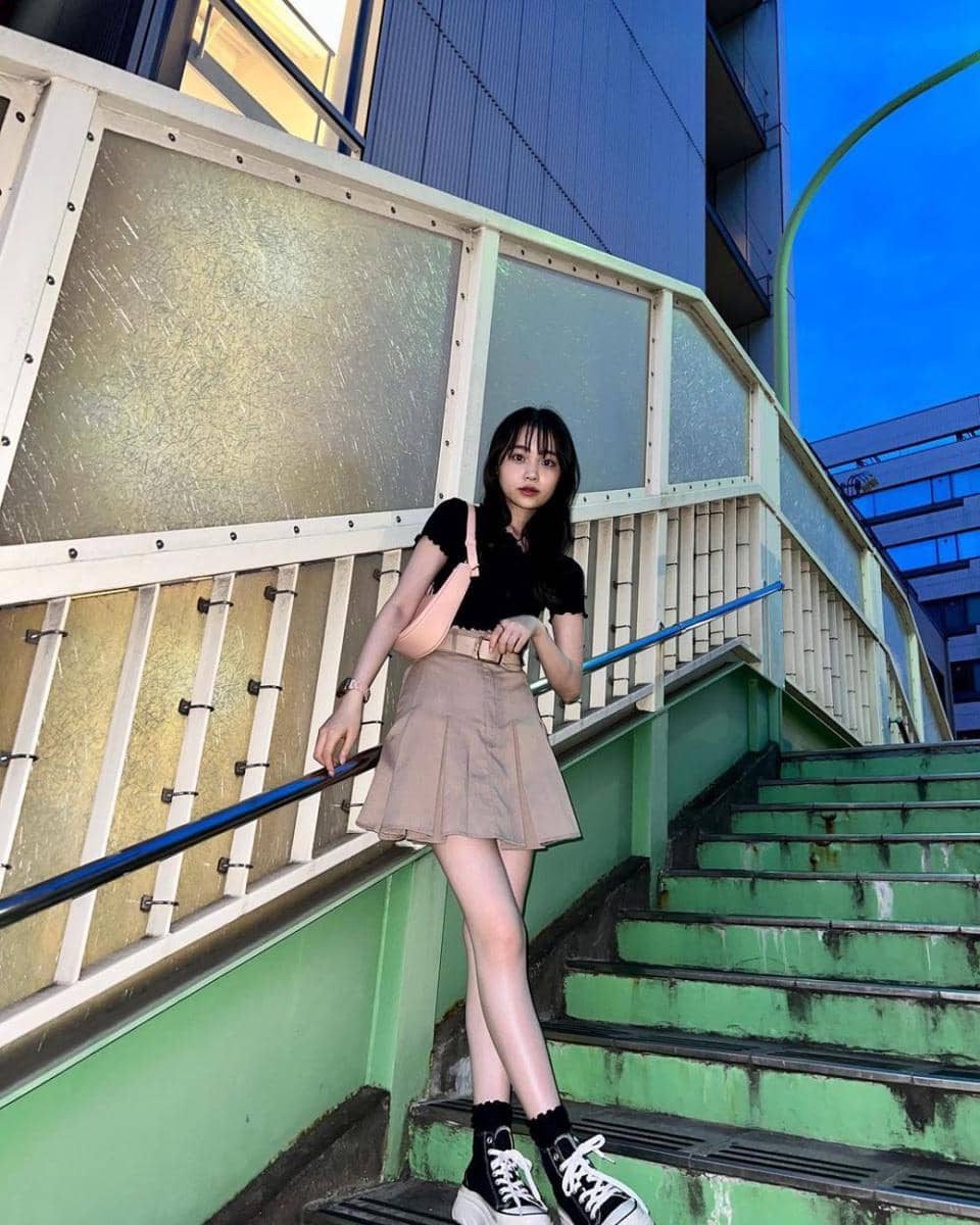 Meari Hayashi (instagram.com/meari__hayashi)