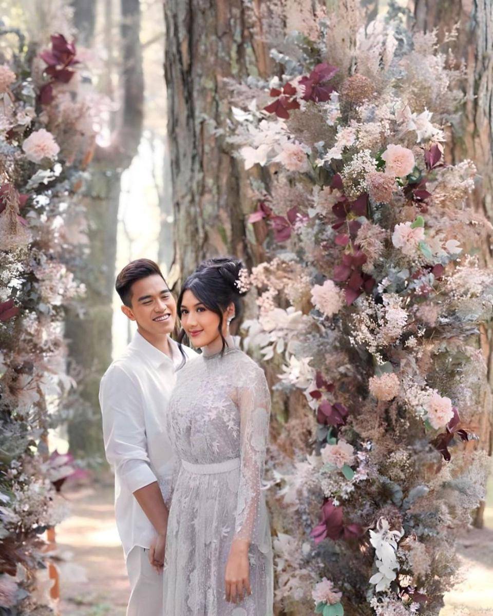 pemotretan anniversary pertama pernikahan Kaesang dan Erina (instagram.com/doleytobing)
