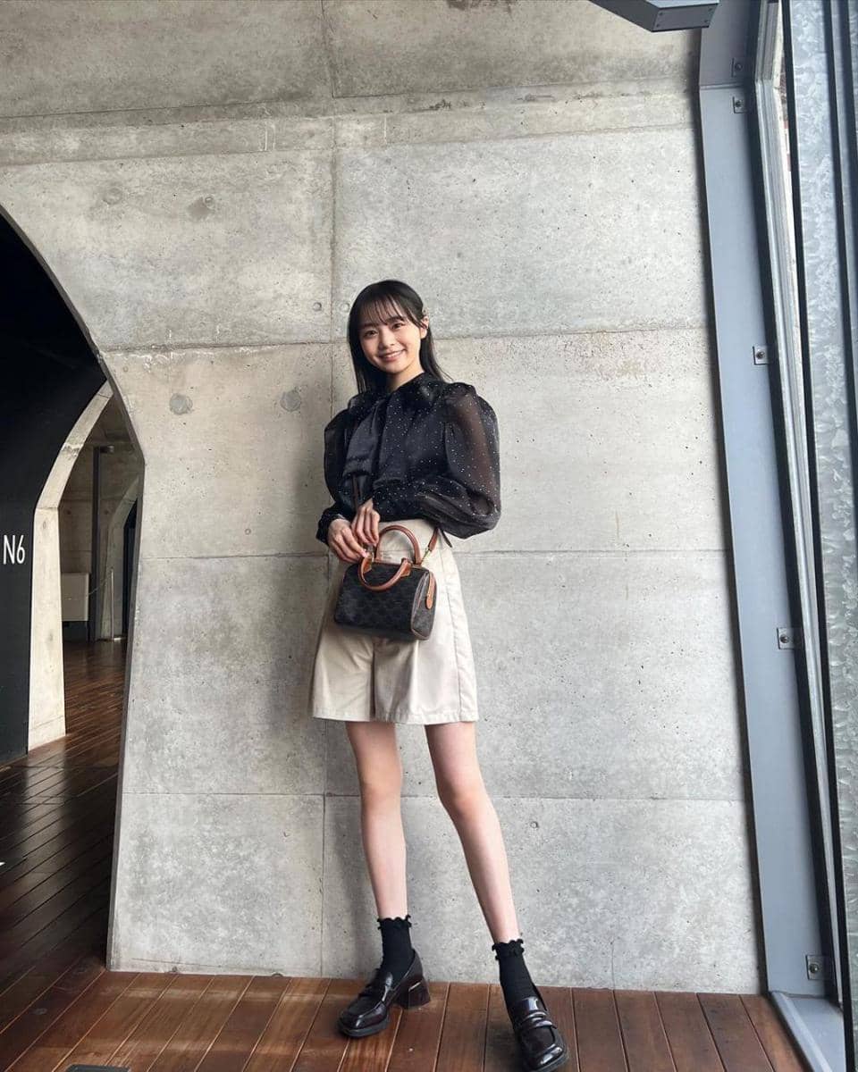 Meari Hayashi (instagram.com/meari__hayashi)