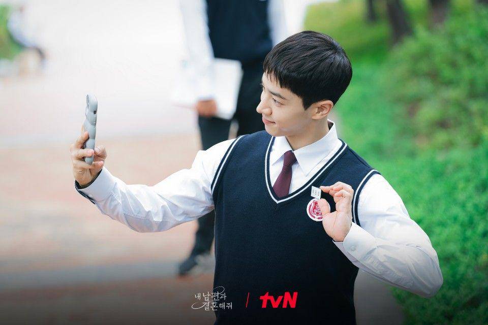 cuplikan Lee Gi Kwang di drakor Marry My Husband (dok. tvN/내 남편과 결혼해줘)