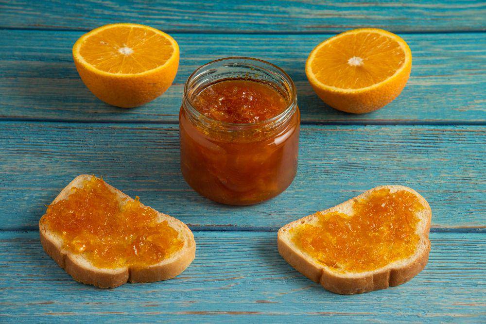 ilustrasi orange marmalade (freepik.com/azerbaijan_stockers)