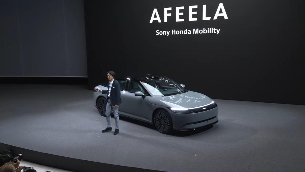 Menarik, Ternyata Controller PS5 Bisa untuk Setir Mobil!