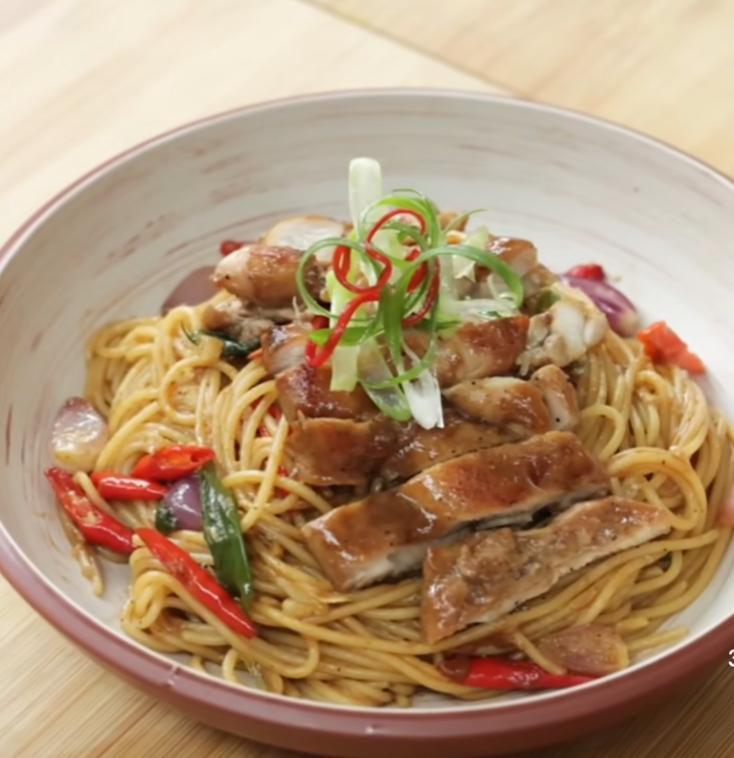 Resep Spaghetti Ayam Oriental ala Devina Hermawan, Mirip di Pizza Hut