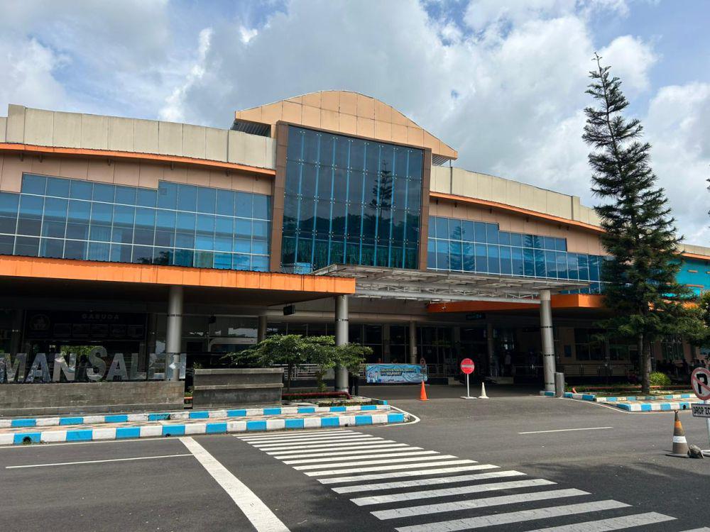 Bandara Abdulrahman Saleh Sempat Terdampak Abu Vulkanik Semeru
