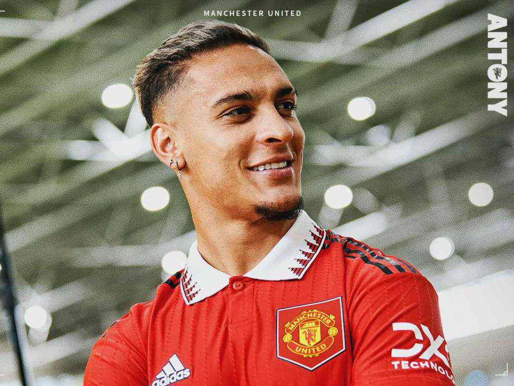 Anthony pertama kali berseragam Manchester united.(manutd.com)