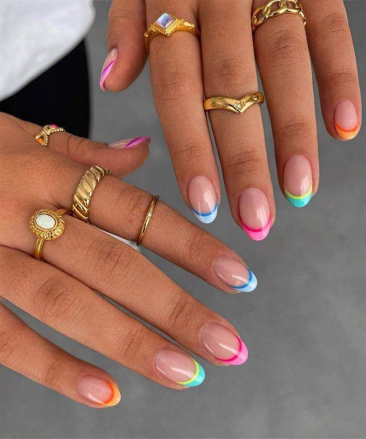 Nail art (instagram.com/peachinails)
