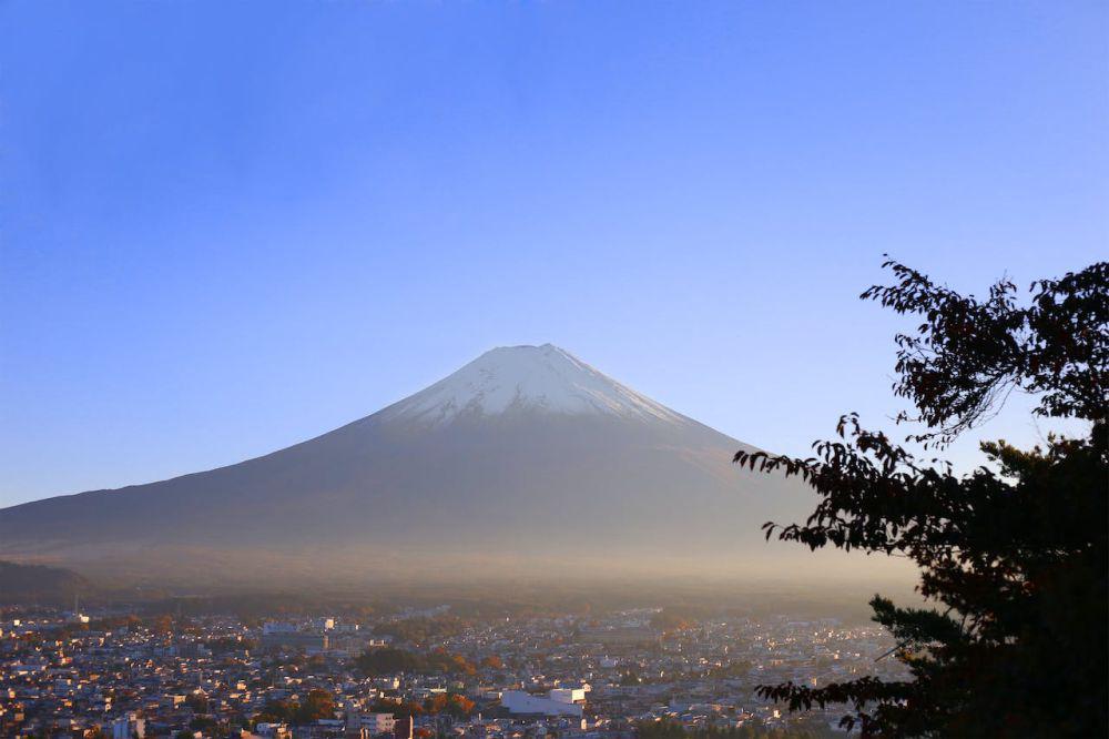 ilustrasi keindahan Gunung Fuji di Jepang (pexels.com/Arkkrapol Anantachote)