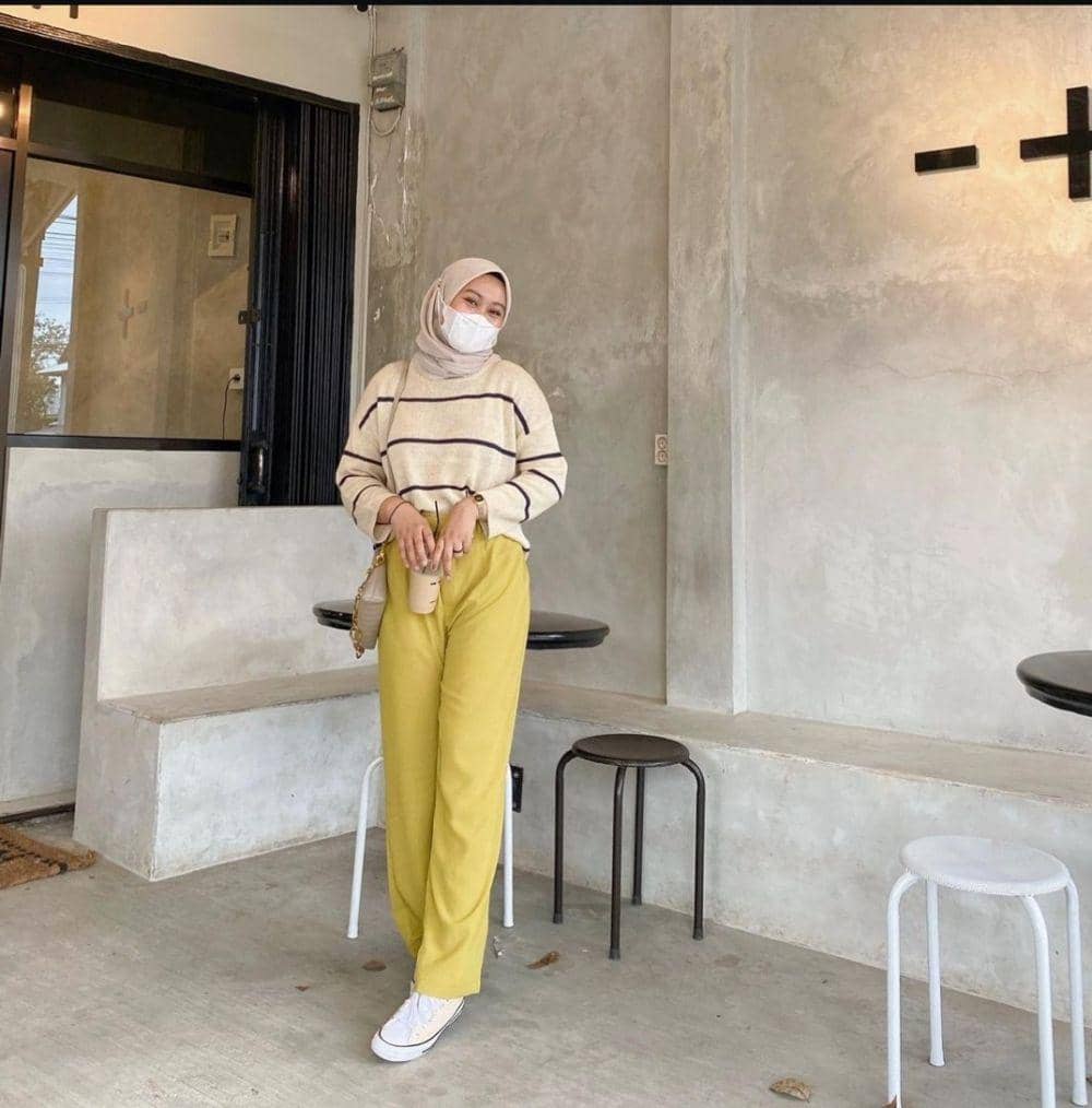 OOTD ala Adzra Afifah (instagram.com/adzraafifah)