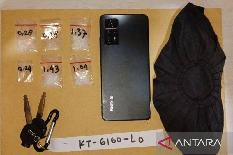 Sembunyikan Sabu di Peci, Seorang Pria di Samarinda Ditangkap Polisi