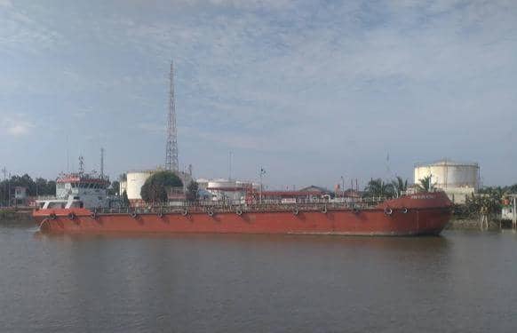 Kapal mini tanker SPOB Wijaya Kesuma III (IDN Times/ www.vesselfinder.com)
