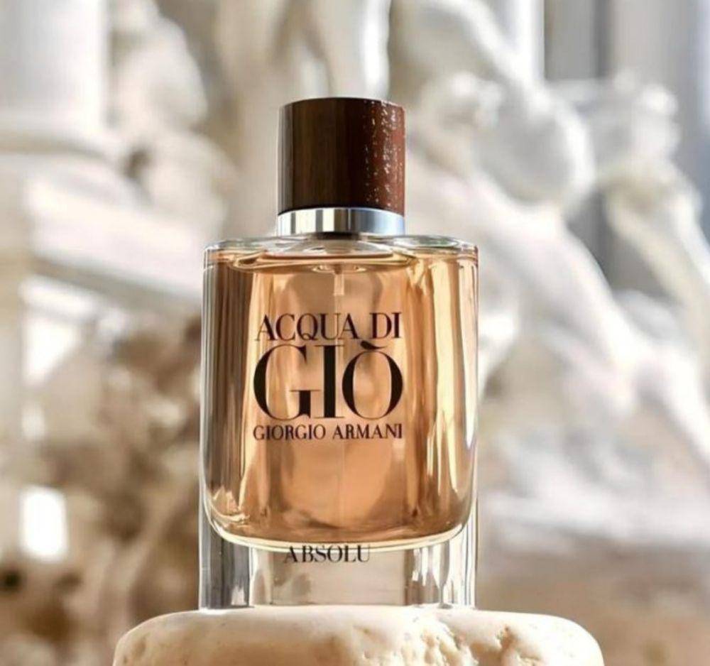 Giorgio Armani Acqua di Giò Absolu (tokopedia.com/Bokiess)
