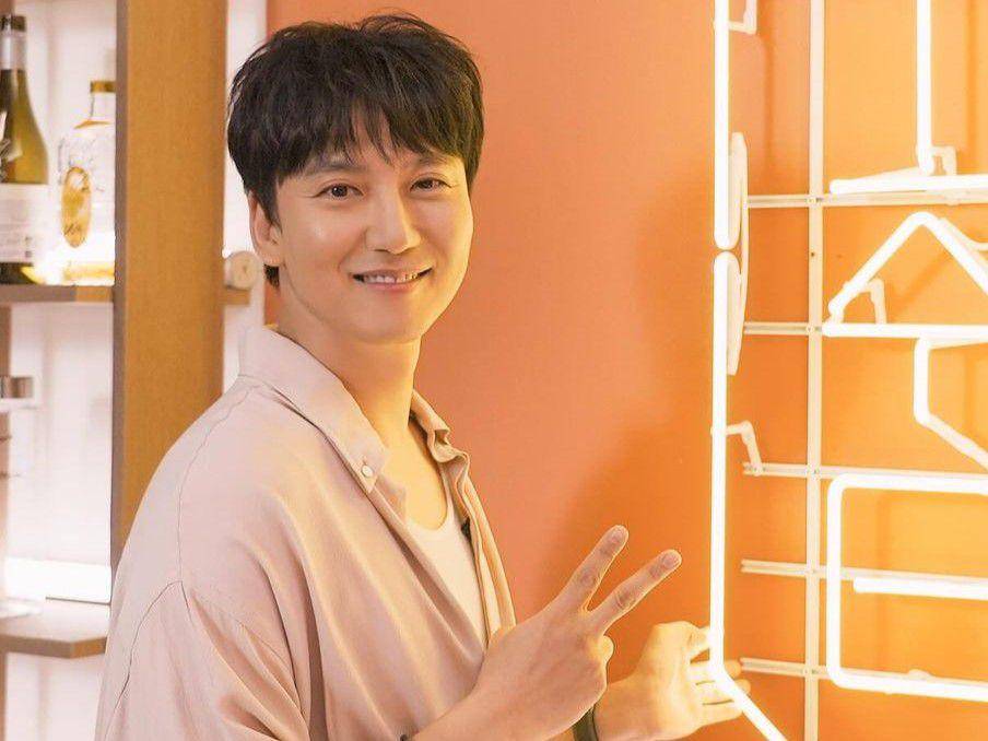 Kim Nam Gil (instagram.com/namgildaero)