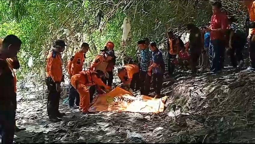 Santri Tenggelam di Bengawan Madiun Ditemukan Pada Kedalaman 3 Meter