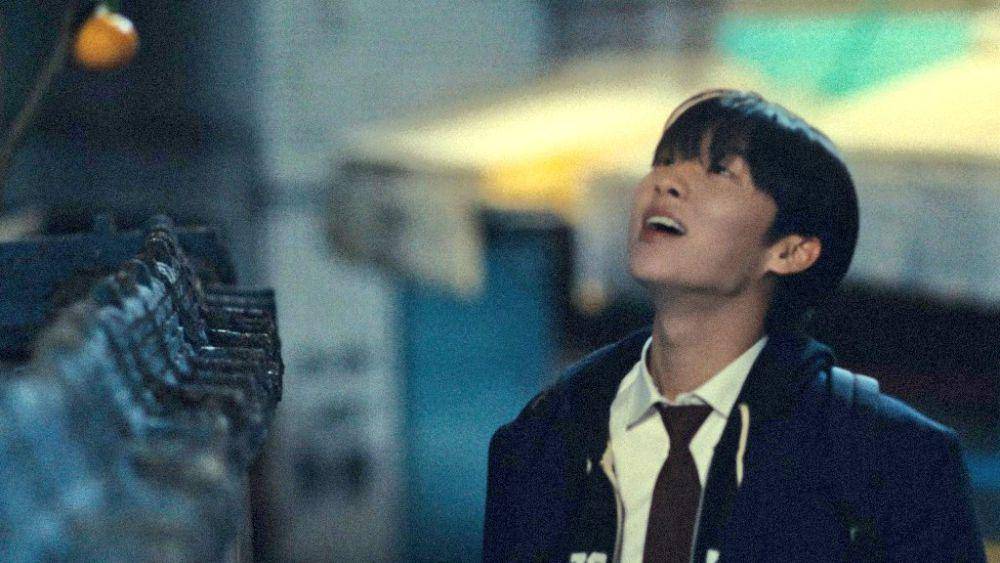 Choi Hyun Wook di MV "Alley" (youtube.com/AOMGOFFICIAL)