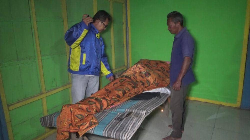 Sriyono (48) warga desa Dungmiri, Kecamatan Karangjati Ngawi ditemukan tewas tersengat aliran listrik jebakan tikus yang ia pasang sendiri di sawahnya. IDN Times/ Istimewa