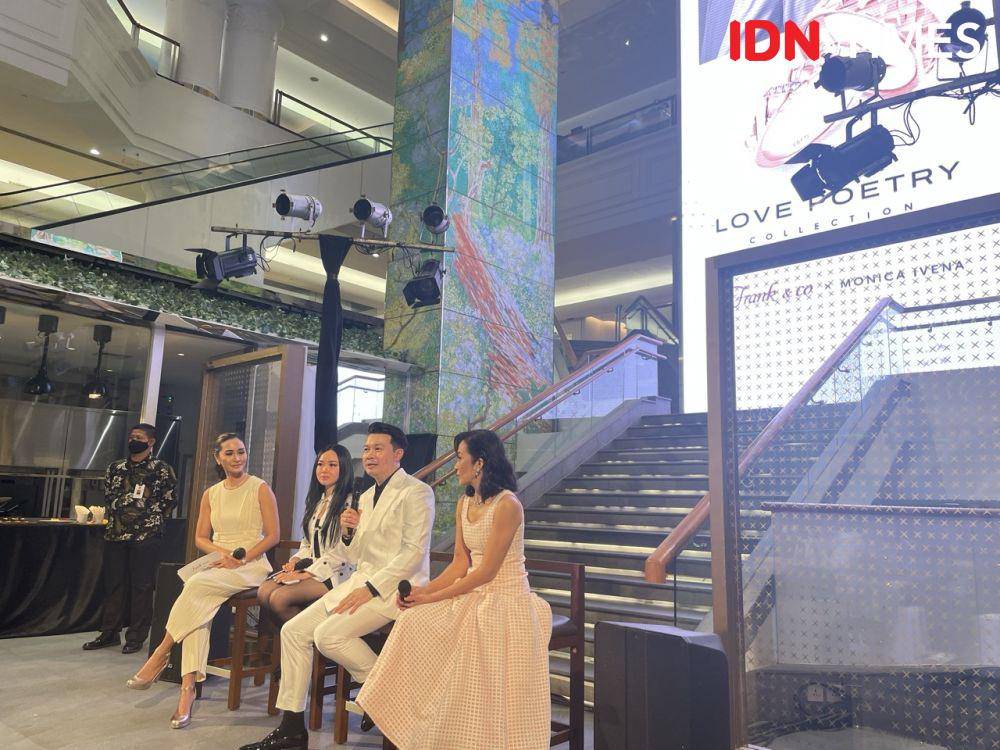 Peluncuran resmi koleksi Frank and Co. X Monica Ivena, pada Jumat (12/1/24) di Plaza Indonesia, Jakarta Pusat. (IDN Times/Dina Fadillah Salma)