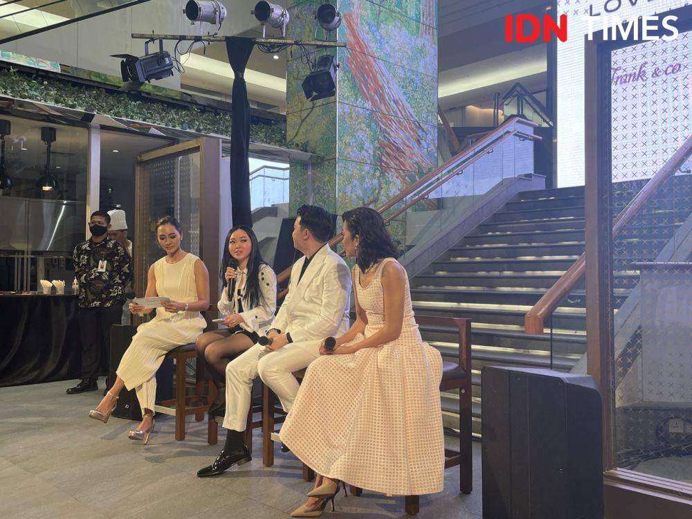 Peluncuran resmi koleksi Frank and Co. X Monica Ivena, pada Jumat (12/1/24) di Plaza Indonesia, Jakarta Pusat. (IDN Times/Dina Fadillah Salma)