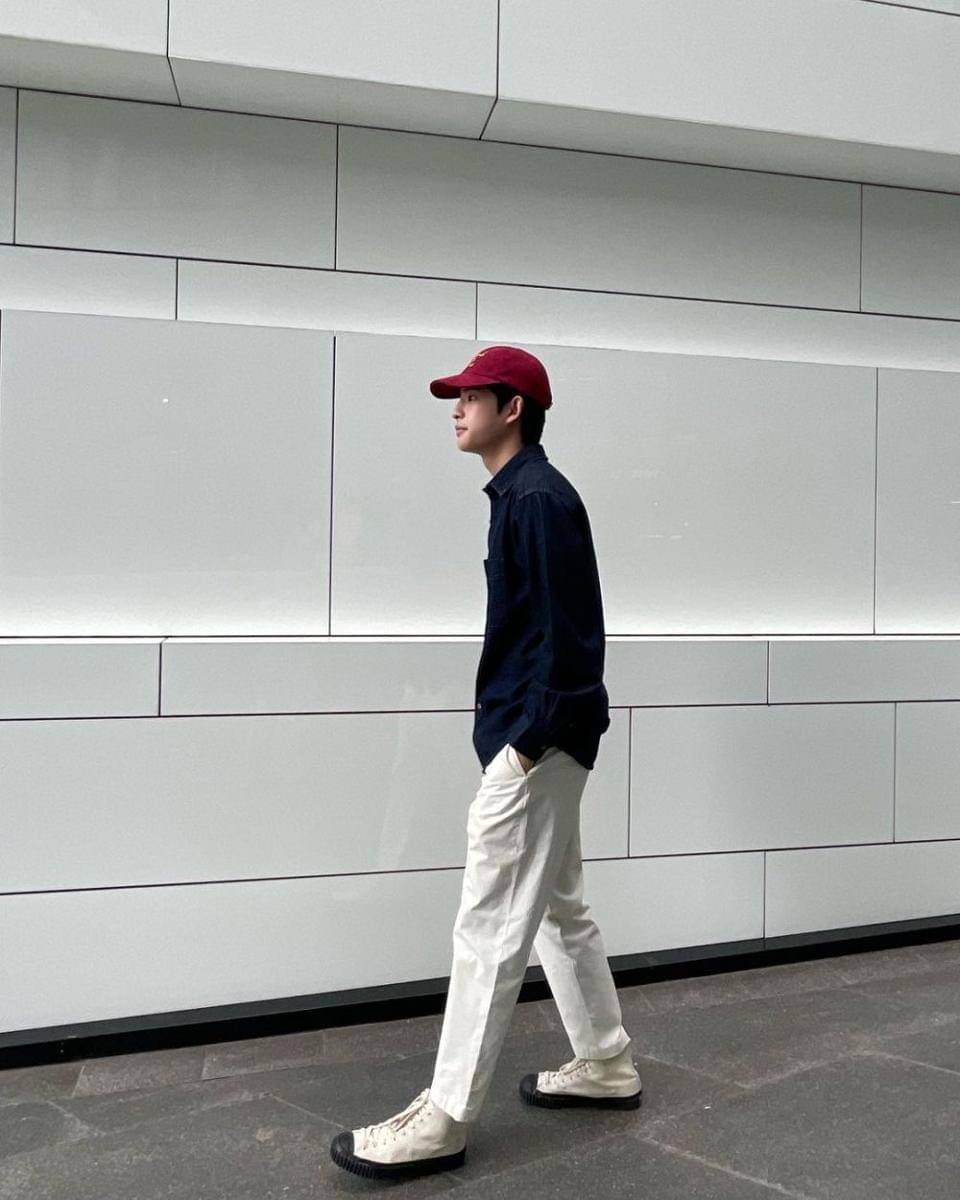 Mark Pakin (instagram.com/mmarkpkk)