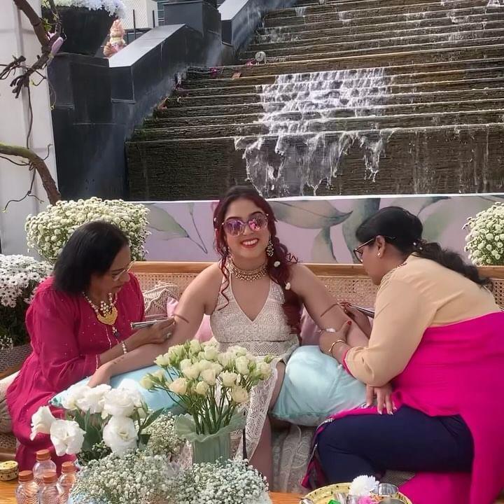 Mehendi Ira Khan (instagram.com/serenade_stories)