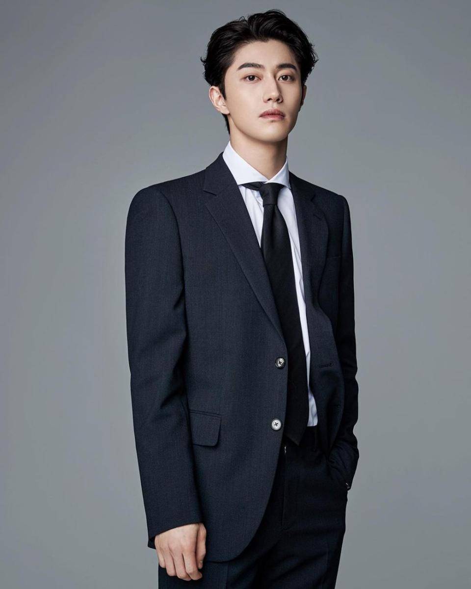Kwak Dong Yeon (instagram.com/kwakdongyeon0)