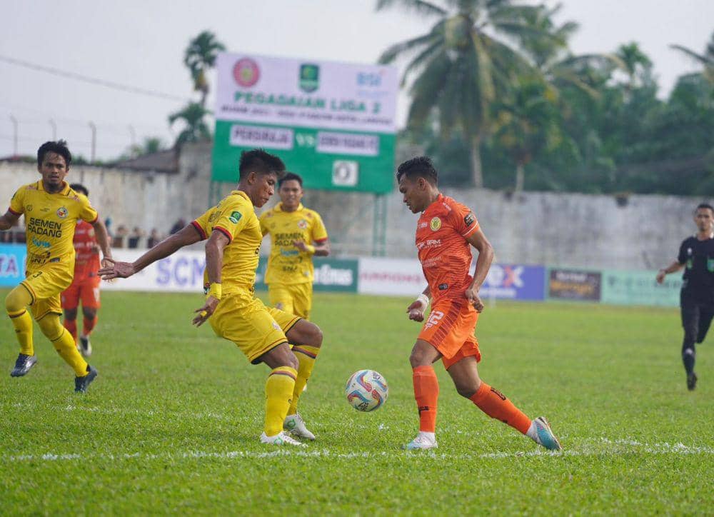 Semen Padang Kurang Puas Imbang 0-0, Persiraja Kecewa Buang Poin