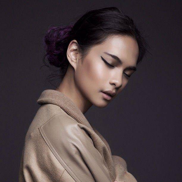 inspirasi makeup wisuda ala Mesty Ariotedjo (instagram.com/mestyariotedjo)