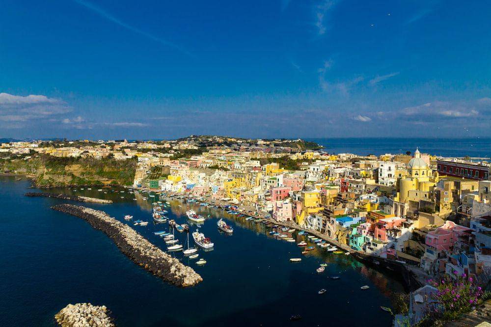 Kota Procida (commons.wikimedia.org/Matthias Süßen)