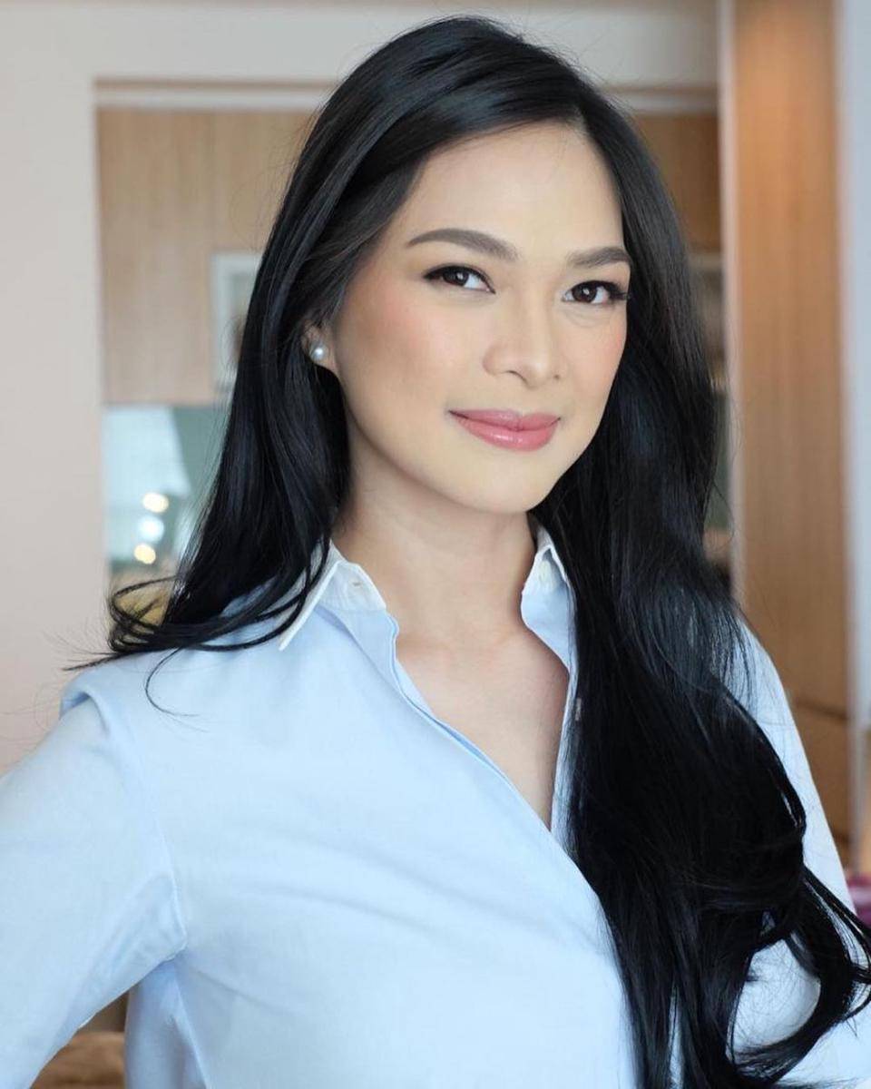 inspirasi makeup wisuda ala Mesty Ariotedjo (instagram.com/mestyariotedjo)