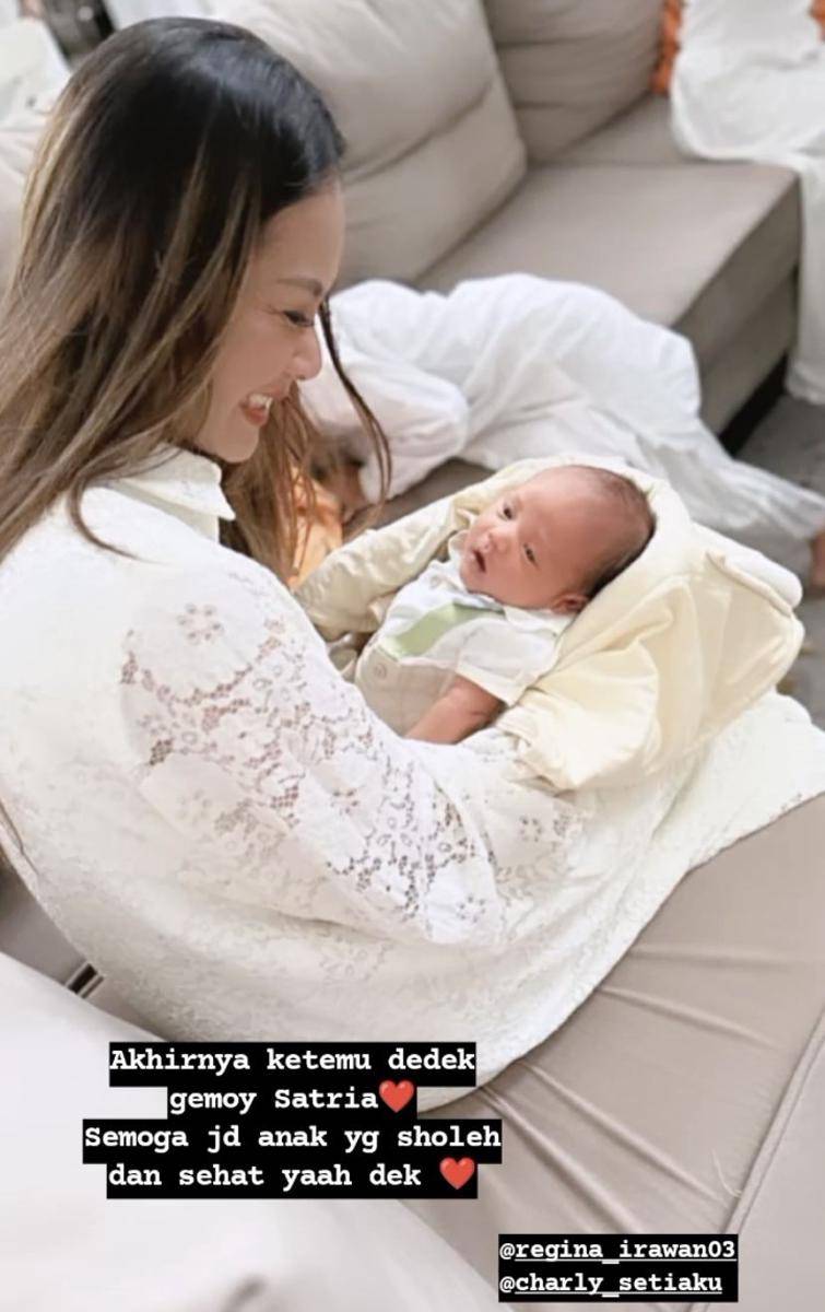 potret akikah Shakti, anak Charly Van Houten (Instagram.com/mynameisikke)